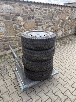 Predám zimné pneumatiky na Citroën Jumper 215/70 R15 C - 4