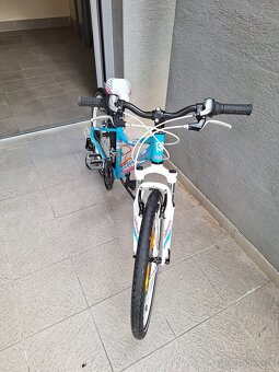 Predam detsky bicykel 24 kola Rock Machine modro biely - 4