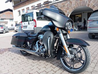 Harley Davidson street glide special FLHXS 2017 22500 Km - 4