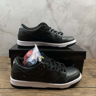 Nike Dunk 6 - 4