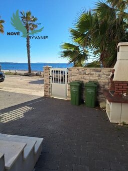 Exluzívny dvojpodlažný dom vo vyhľadávanej lokalite na ostr - 4