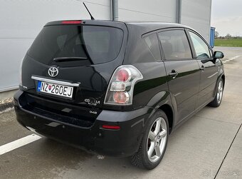 Toyota Corolla Verso 2.2 D-CAT 130 kW (177 PS) - 4