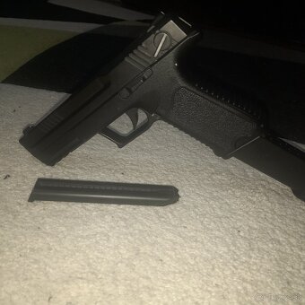 Airsoft glock - 4