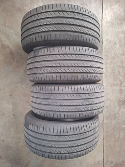 Pirelli POWERGY 245/40R19 - 4