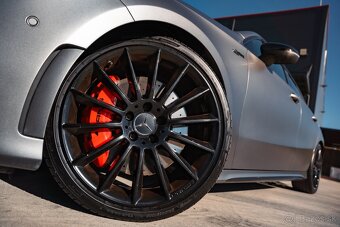 Mercedes-Benz A 35 AMG 4Matic / Designo Magno / Night Editio - 4