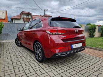 Hyundai i30 1,5 benzín DPi family facelift 2022 - 4