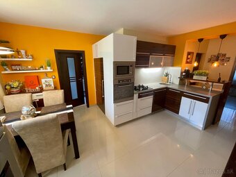 Zariadený 3 izbový byt v Komárne - 4