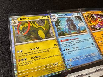 Pokemón PREM. balík 1: 100ks kariet v obaloch s EX + darčeky - 4