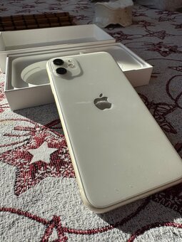 PREDÁM IPHONE 11 - 4