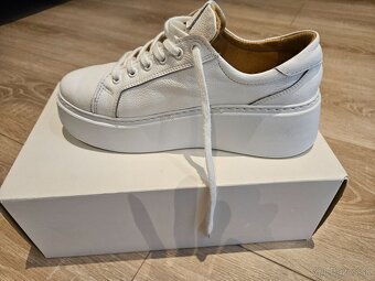 Dámske kožené botasky, veľkosť 37 - 4