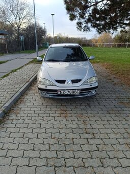 RENAULT MÉGANE CLASSIC 1,8 16V - 4