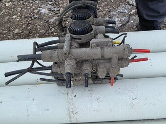 Tlakovy modulator wabco - 4