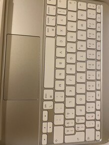 Silver iPad Pro 11” Magic Keyboard - 4