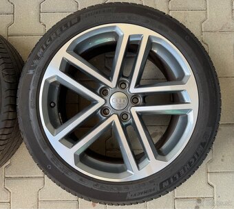 Originál Audi letná sada 235/45 R18 - 4