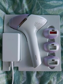 Philips Lumea IPL 8000 - 4