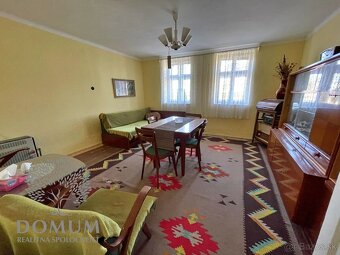 Vidiecka usadlosť v obci Lubina s 2755m2 pozemkom - 4