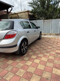Predám Opel Astra 1.4 16V - 4