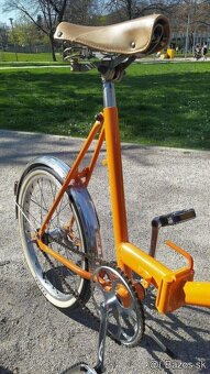 KOMPLETNE ZRENOVOVANA RETRO SKLADAČKA - 4