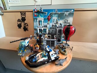 LEGO 60130 LEGO City Prison Island - 4