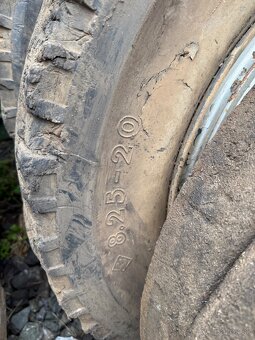 Plné kolesa na kolesový bager alebo nakladač - 4