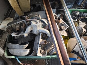 Tatra 603-1 a 2 - náhradní díly - 4