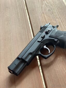 CZ85 - 4