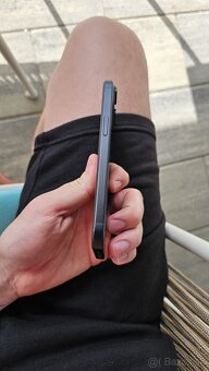 iPhone 15 128GB Black - 4