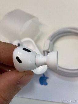 Originálne Apple Airpods Pro 2 Generácie USB-C MTJV3ZM/A - 4