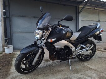 Suzuki GSR 600 - 4