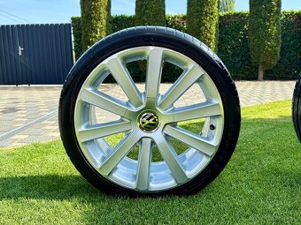 Komplet letnú sadu alu VW Omanyt R32 5x112 225/40 R18. - 4