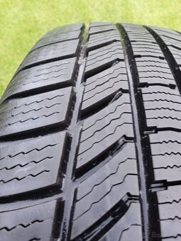 215/65 r17 zimné pneu.8 mm - 4