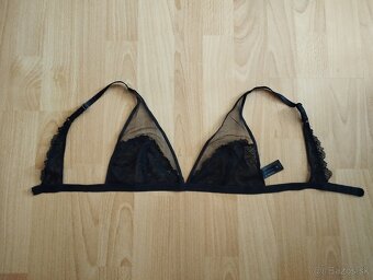 Čierna čipkovaná podprsenka Reserved - 4