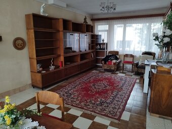 Dom na bývanie a budovy na podnikanie v Lučenci - Opatová - 4