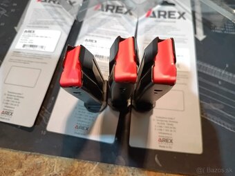 Predám zásobníky  do pištole  arex delta 15 a 17 ranové - 4