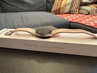 Predám smart hodinky Samsung Galaxy Watch4 - 4