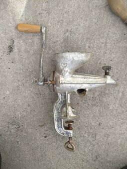 Mlynček na ovocie a mäso - 4