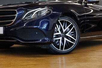 Mercedes-Benz E 400d 4Matic Avantgarde - 4