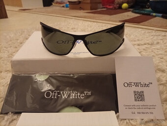 off white - 4