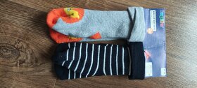 Detské šaty, čižmičky, podbradniky, capacky, ponožky - 4