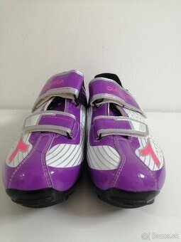 DIADORA - 4