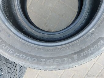 Predám 4ks zimné pneumatiky 215/65R17 99V - 4