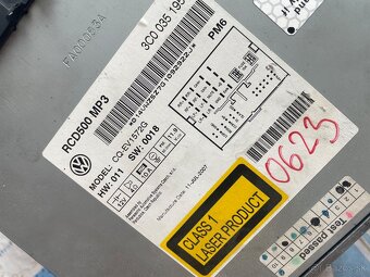 original vw autoradio RCD500 mp3 so zabudovanym CD menicom - 4