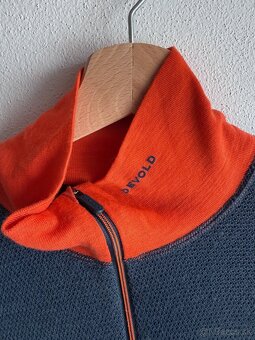 Nové tričko merino Devold Wool Mesh 190 Zip Neck Man - 4