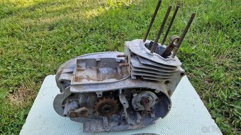 Motor ČZ 250 typ 455 - 4