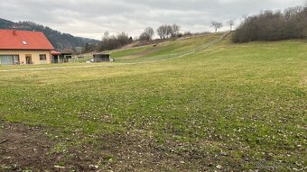 REZERVOVANÉ Stavebný pozemok v obci Vlachy na Liptove ID: - 4