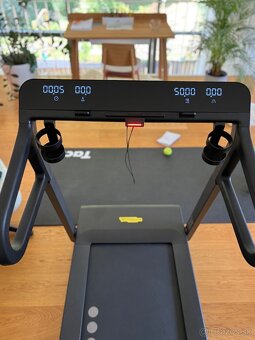 bežecký pás Technogym MyRun - 4
