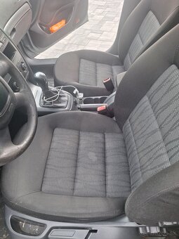 Predám škoda octavia 2 benzin+plyn - 4
