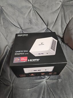 MiniPC MinisForum Ryzen 7 8745H / 32GB RAM / 512GB SSD /780M - 4