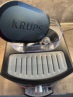 Predám plnoautomatický kávovar Krups - 4