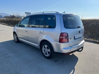 Volkswagen Touran 1.9TDI 77KW - 4